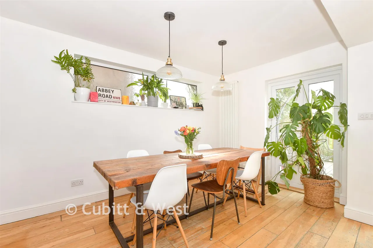 Southlands, East Grinstead, RH19, photo 7