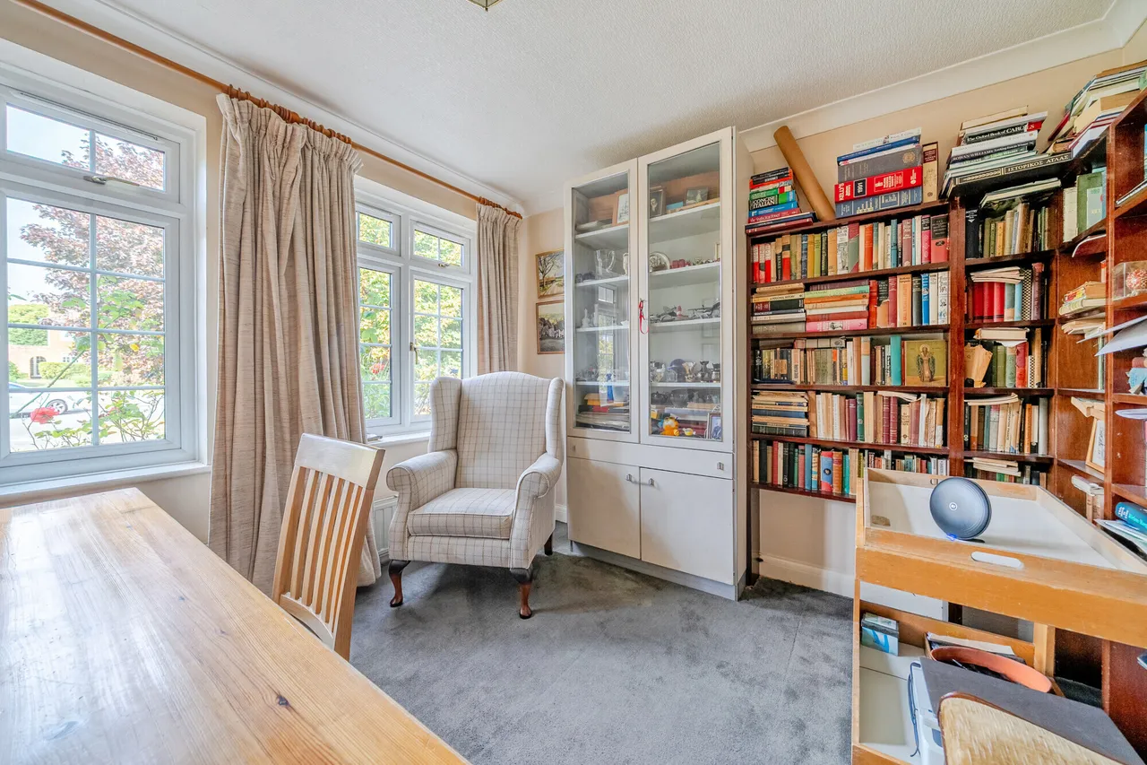 Hollycombe, Englefield Green, TW20, photo 6