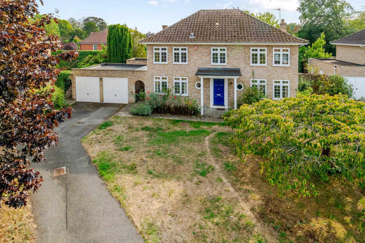 Hollycombe, Englefield Green, TW20, photo 11