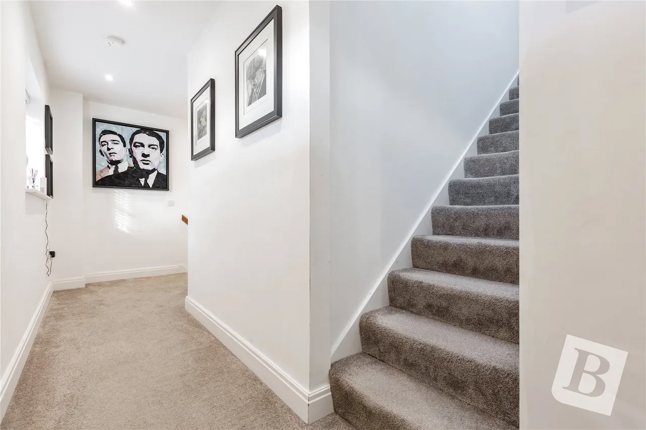Rainbird Place, Pilgrims Hatch, CM14, photo 13