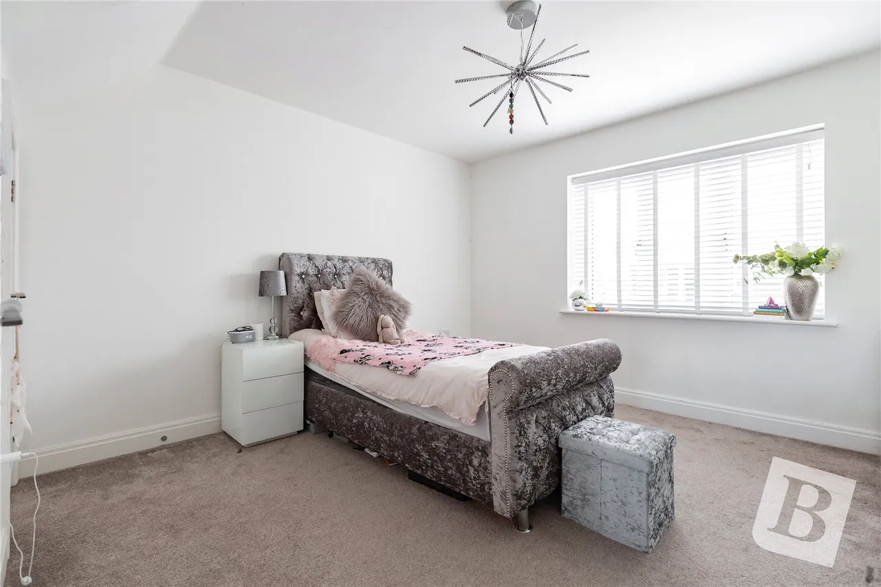 Rainbird Place, Pilgrims Hatch, CM14, photo 9