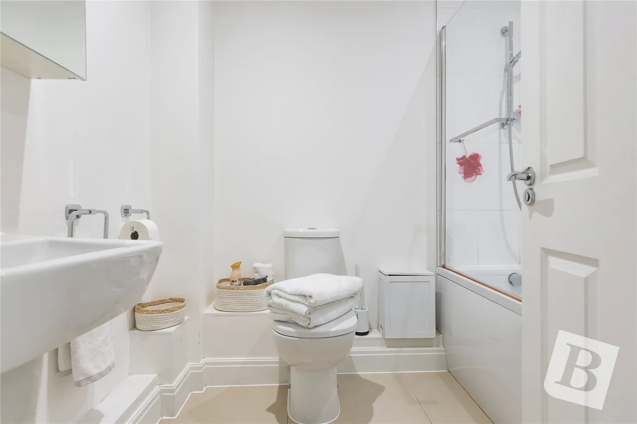 Rainbird Place, Pilgrims Hatch, CM14, photo 16