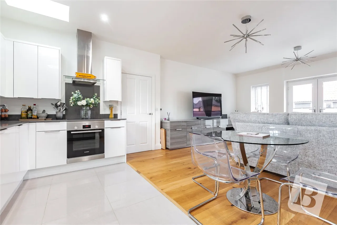 Rainbird Place, Pilgrims Hatch, CM14, photo 8