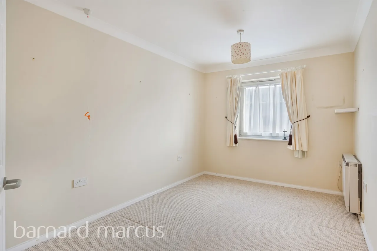 Ashley Avenue, Epsom, KT18, photo 5