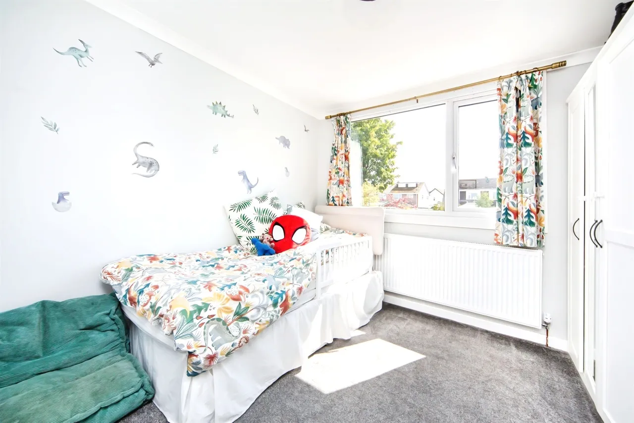 Malin Close, Hale Village, L24, photo 14