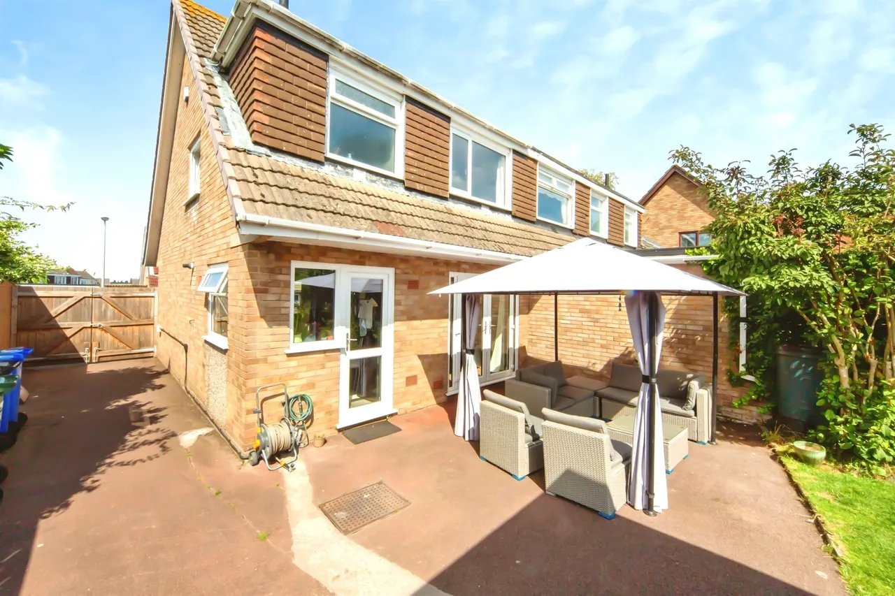 Malin Close, Hale Village, L24, photo 20