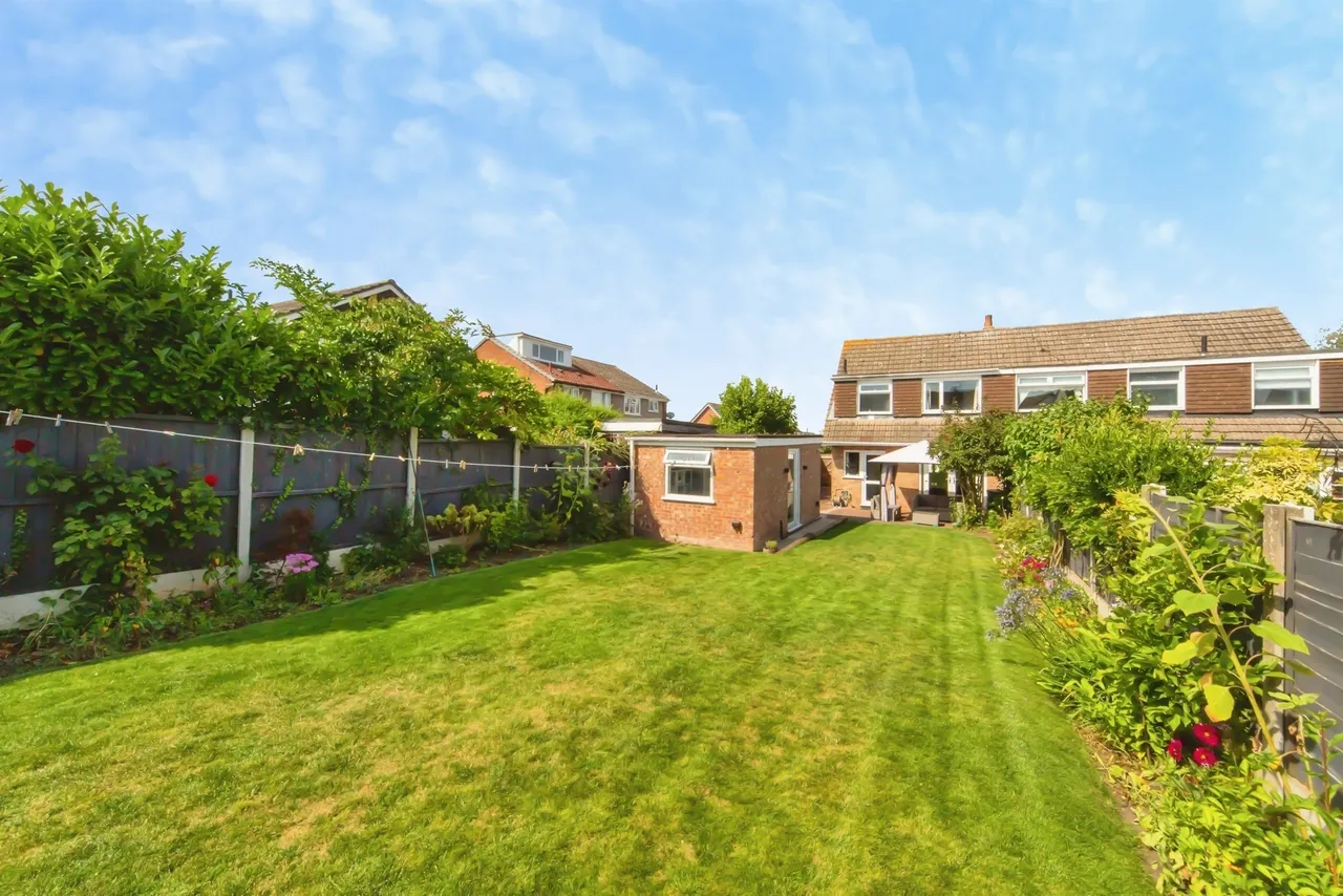 Malin Close, Hale Village, L24, photo 22