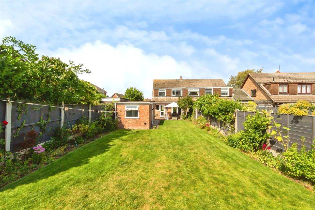 Malin Close, Hale Village, L24, photo 23