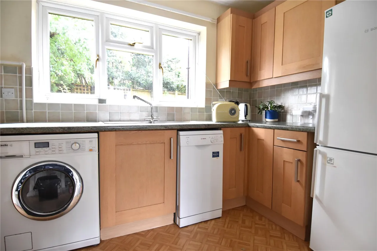 St. Georges Crescent, Droitwich, Worcestershire, WR9 8HJ, photo 6