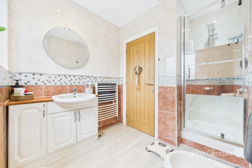 Bramshall Road, Uttoxeter, photo 25