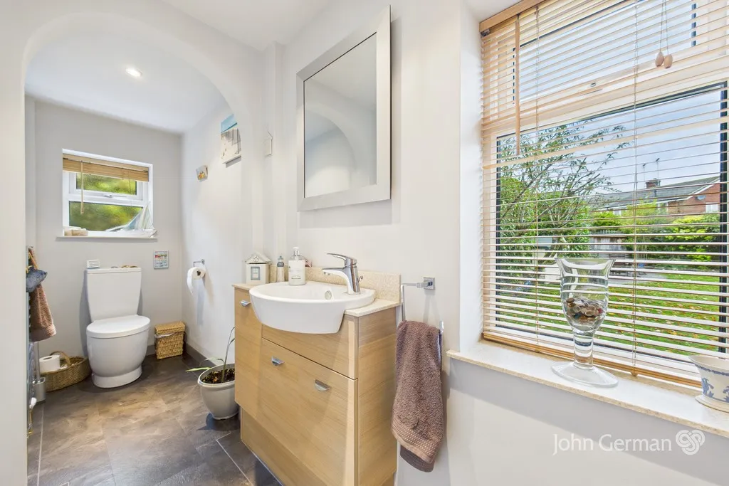 Bramshall Road, Uttoxeter, photo 12