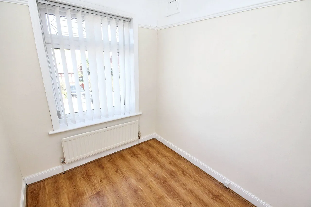 Ladysmith Avenue, Ashton-In-Makerfield, Wigan, Wigan, WN4 9DB, photo 9