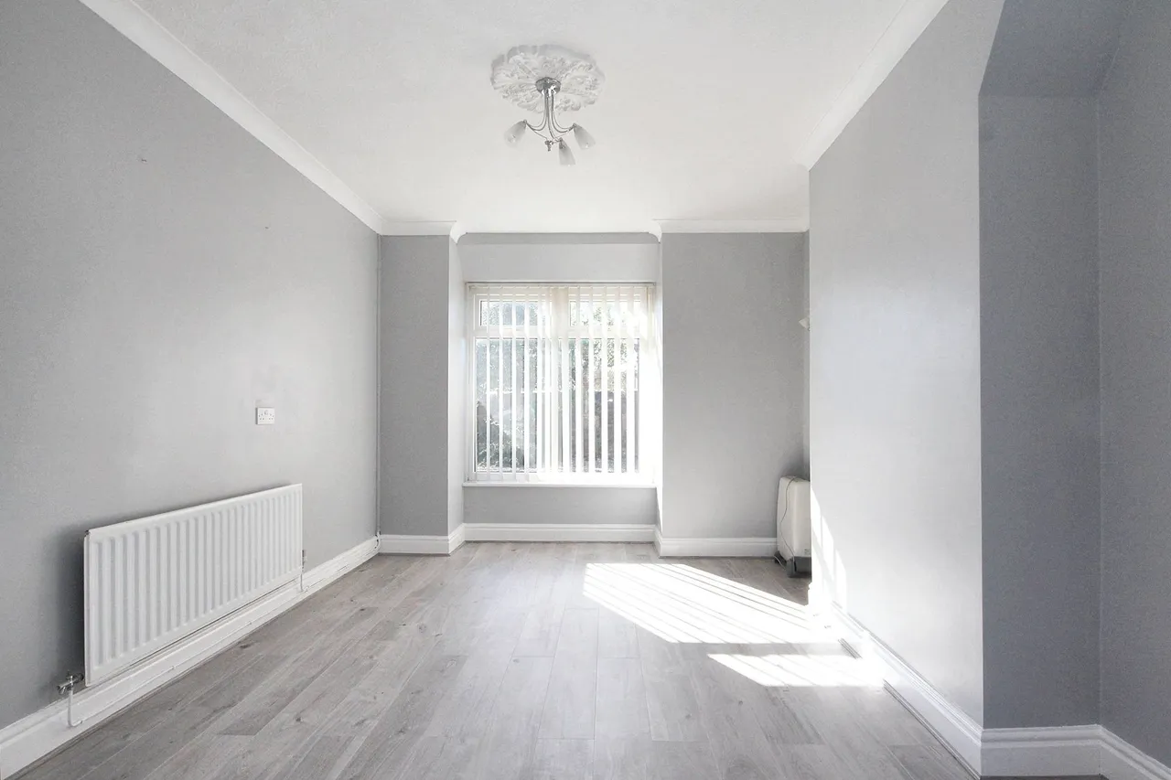 Ladysmith Avenue, Ashton-In-Makerfield, Wigan, Wigan, WN4 9DB, photo 4