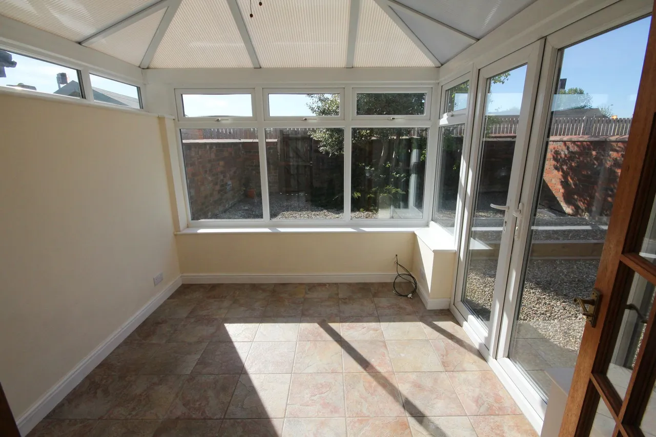 Ladysmith Avenue, Ashton-In-Makerfield, Wigan, Wigan, WN4 9DB, photo 5