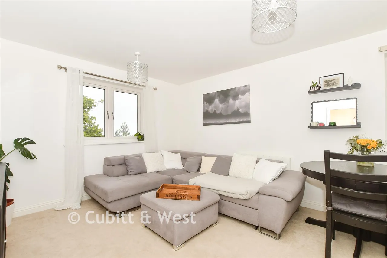 Bailey Place, Crowborough, TN6, photo 3