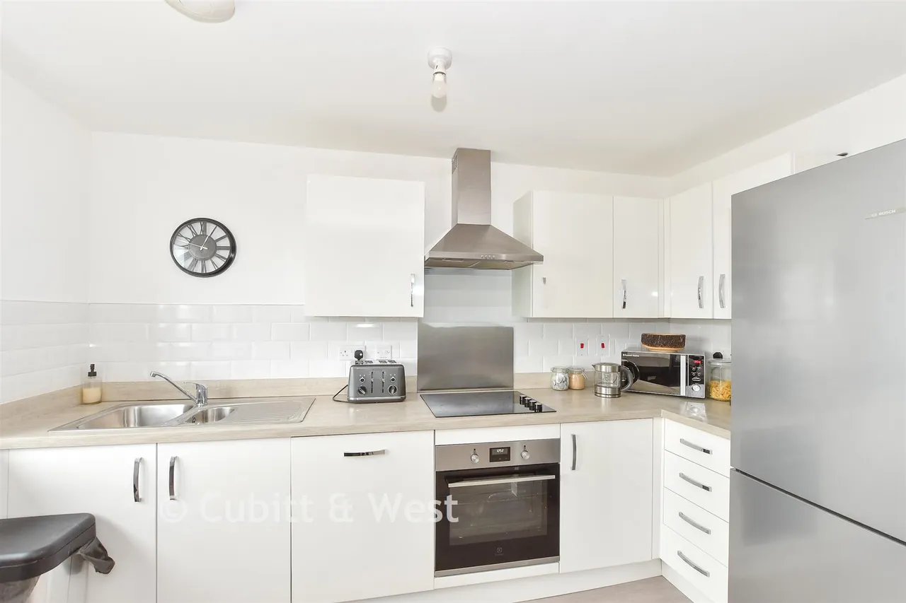 Bailey Place, Crowborough, TN6, photo 2