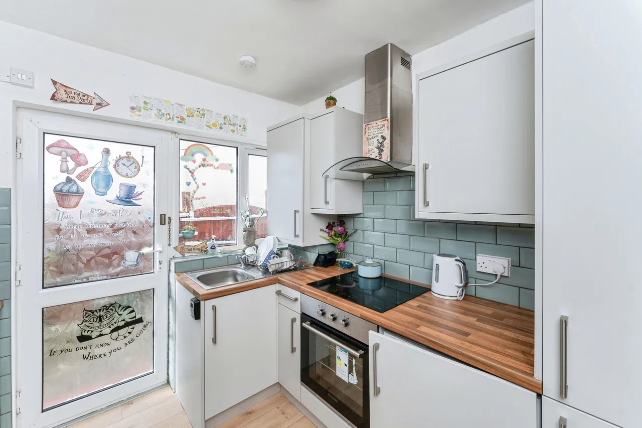 Rhyl Coast Road, Rhyl, LL18, photo 4