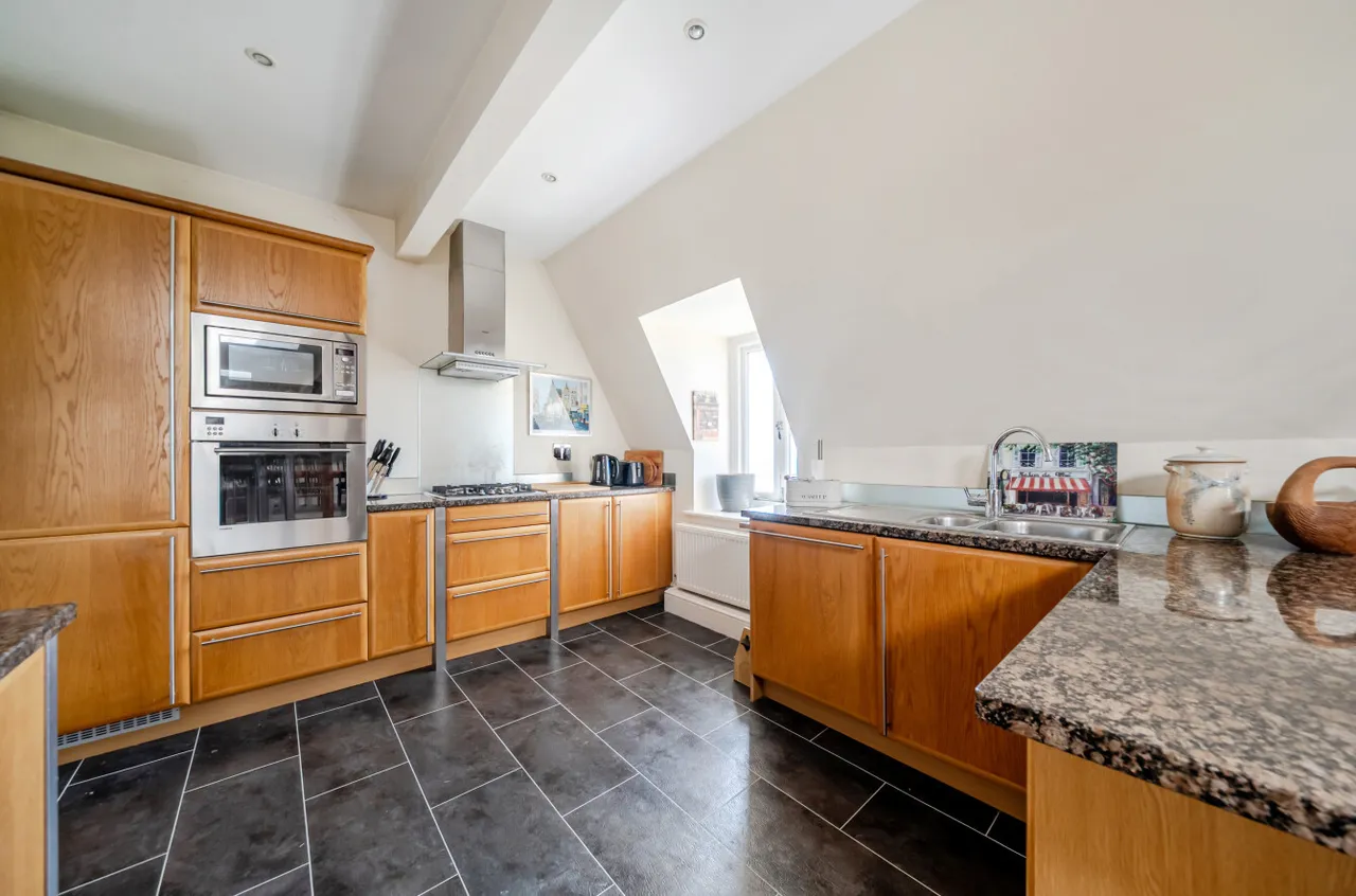 De Courcel Road, Brighton, BN2, photo 7