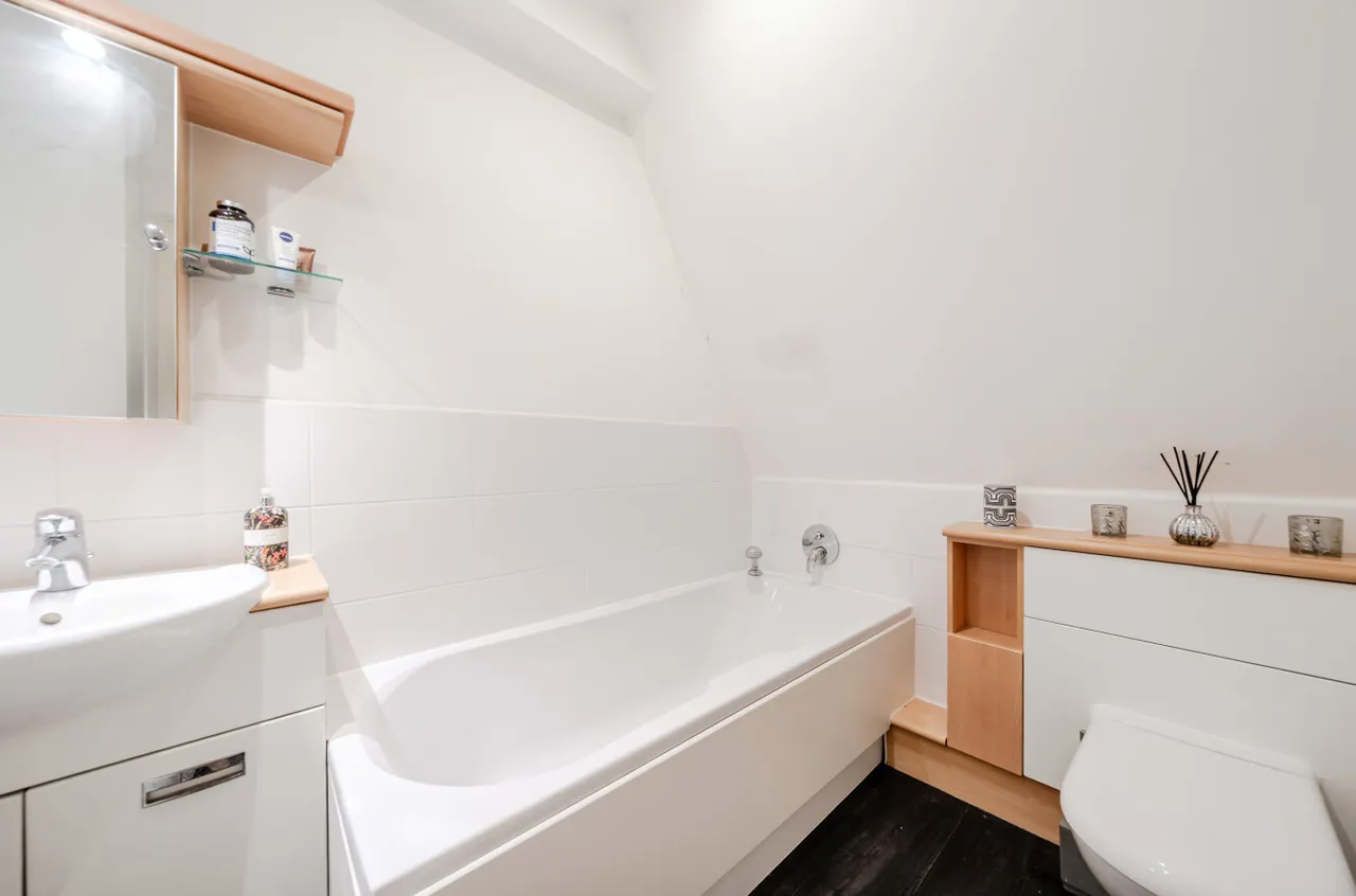 De Courcel Road, Brighton, BN2, photo 12