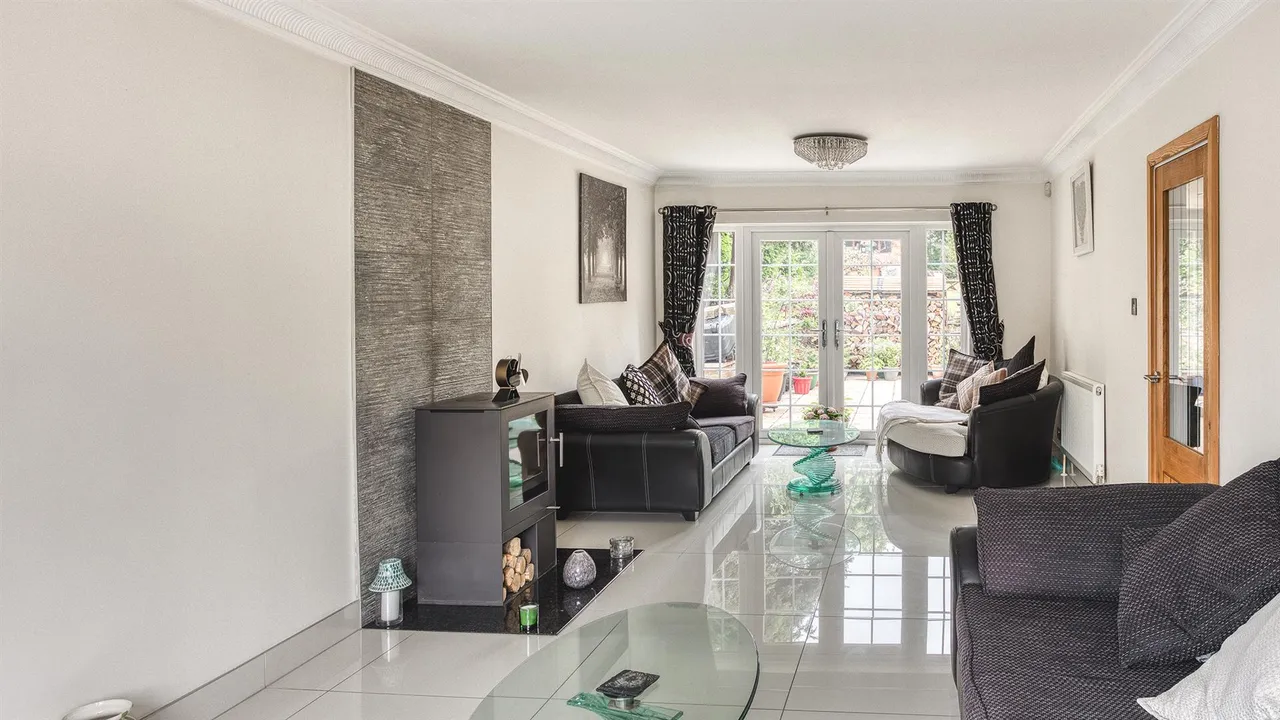 Uttoxeter Road, Mickleover, photo 6