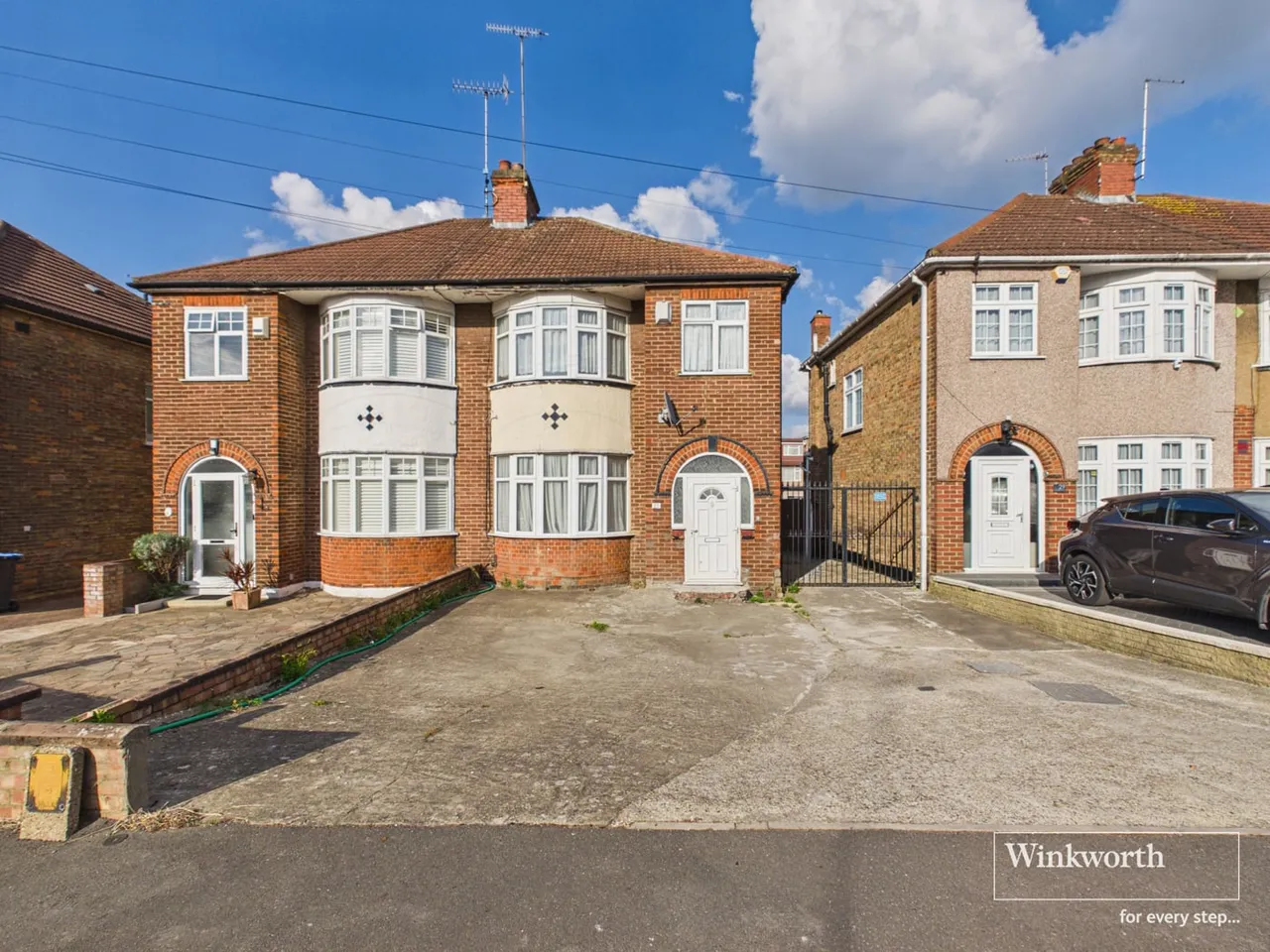 St. Georges Avenue, Kingsbury, London, NW9, photo 3
