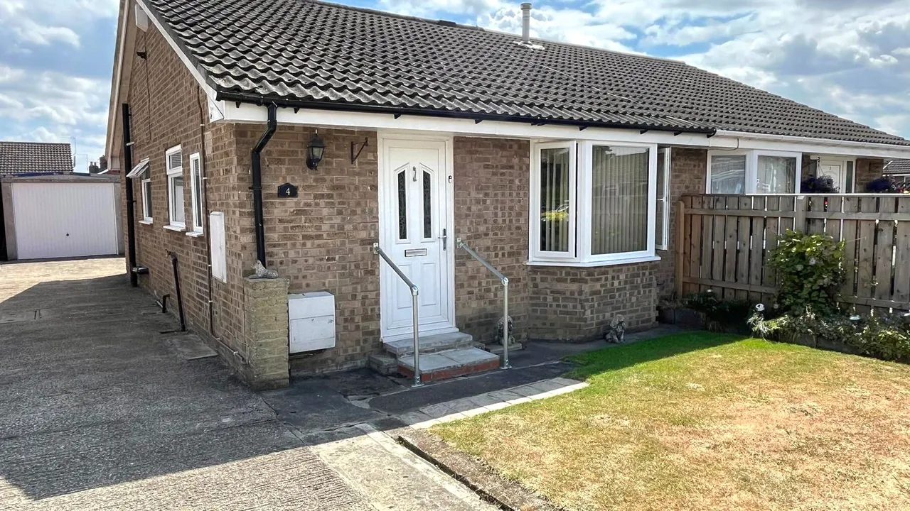 3 bed house for sale, Woolmoor Close, Thirsk, YO7