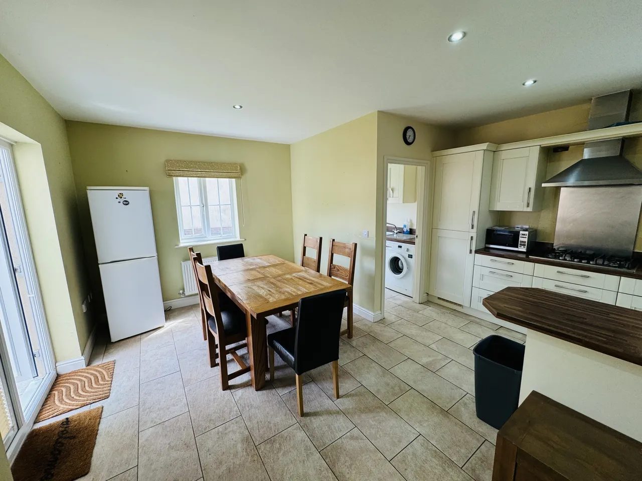 Llwyn Yr Eos, Carmarthen, SA31, photo 3