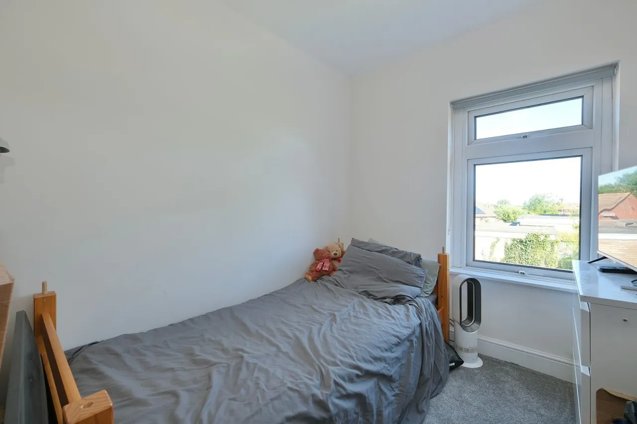High Street, Warboys, PE28, photo 8