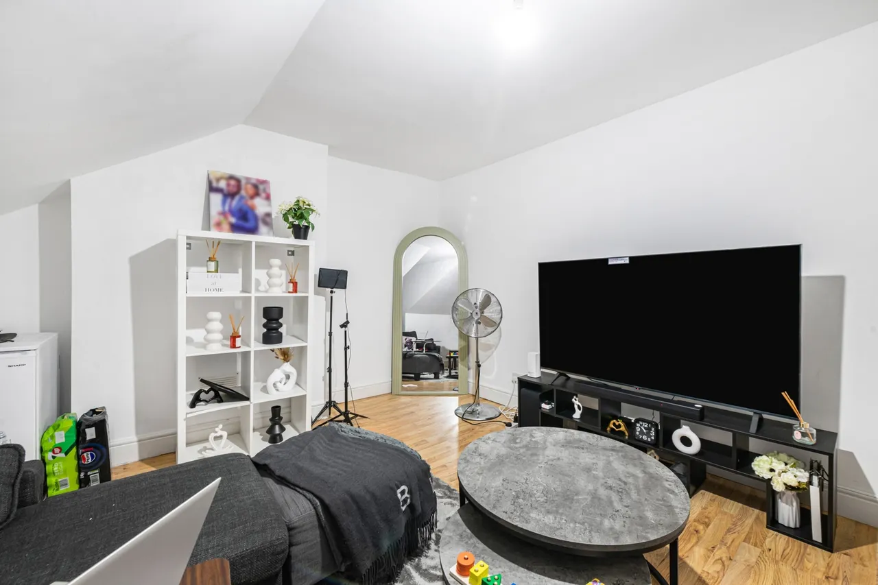 Prince Road, London, SE25, photo 7