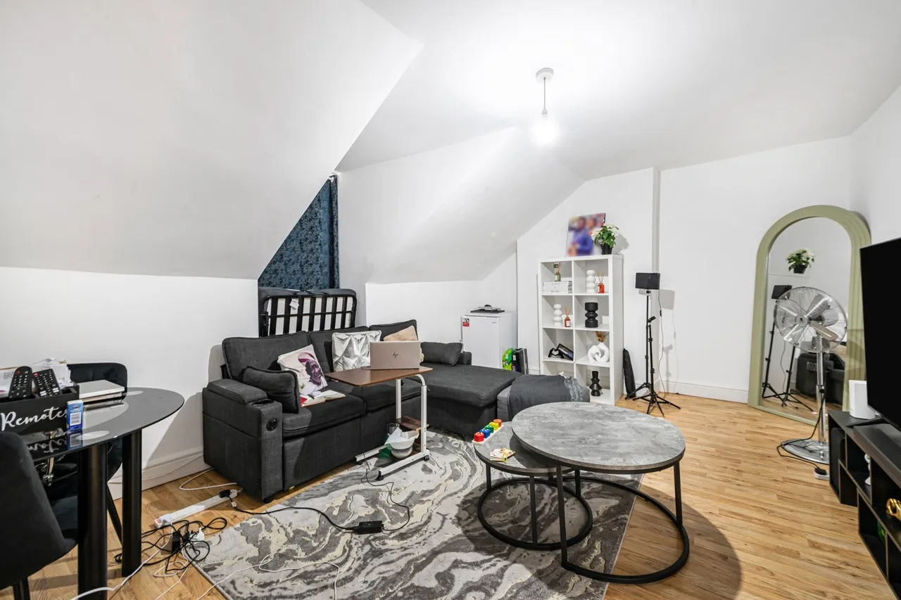 1 bed flat for sale, Prince Road, London, SE25