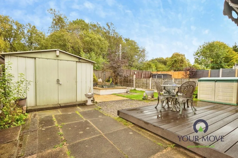 Oswald Street, Shaw, OL2, photo 9
