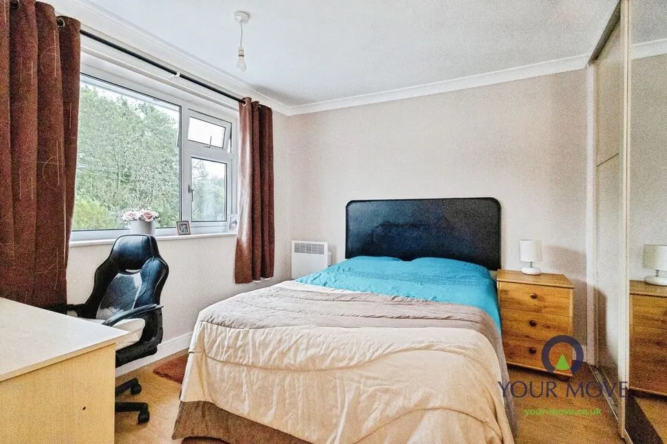 Oswald Street, Shaw, OL2, photo 6