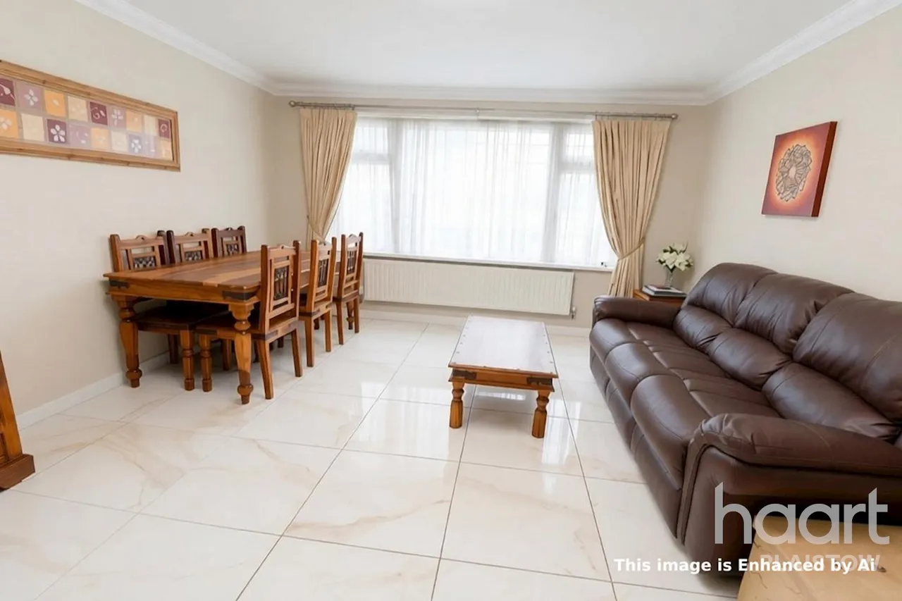 Queens Road West Plaistow, London, E13, photo 2