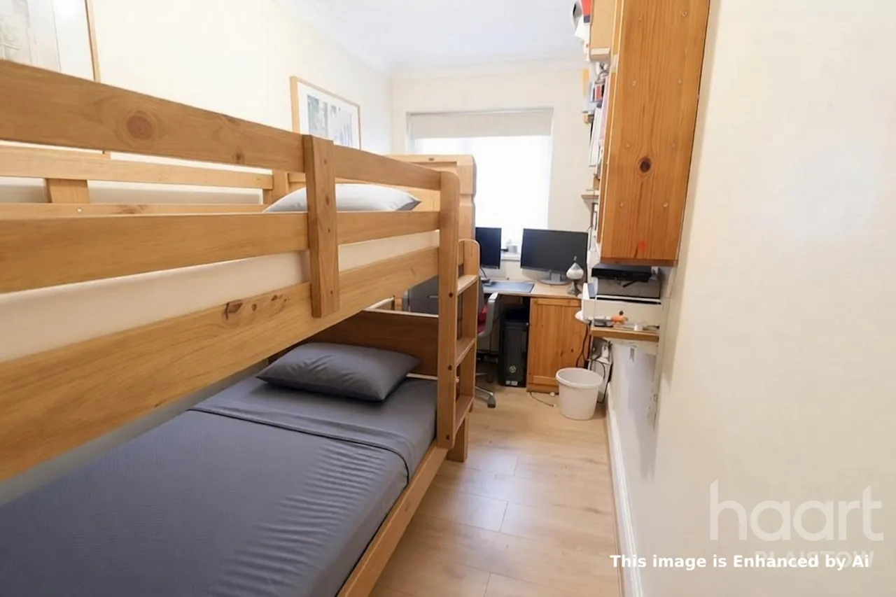 Queens Road West Plaistow, London, E13, photo 11
