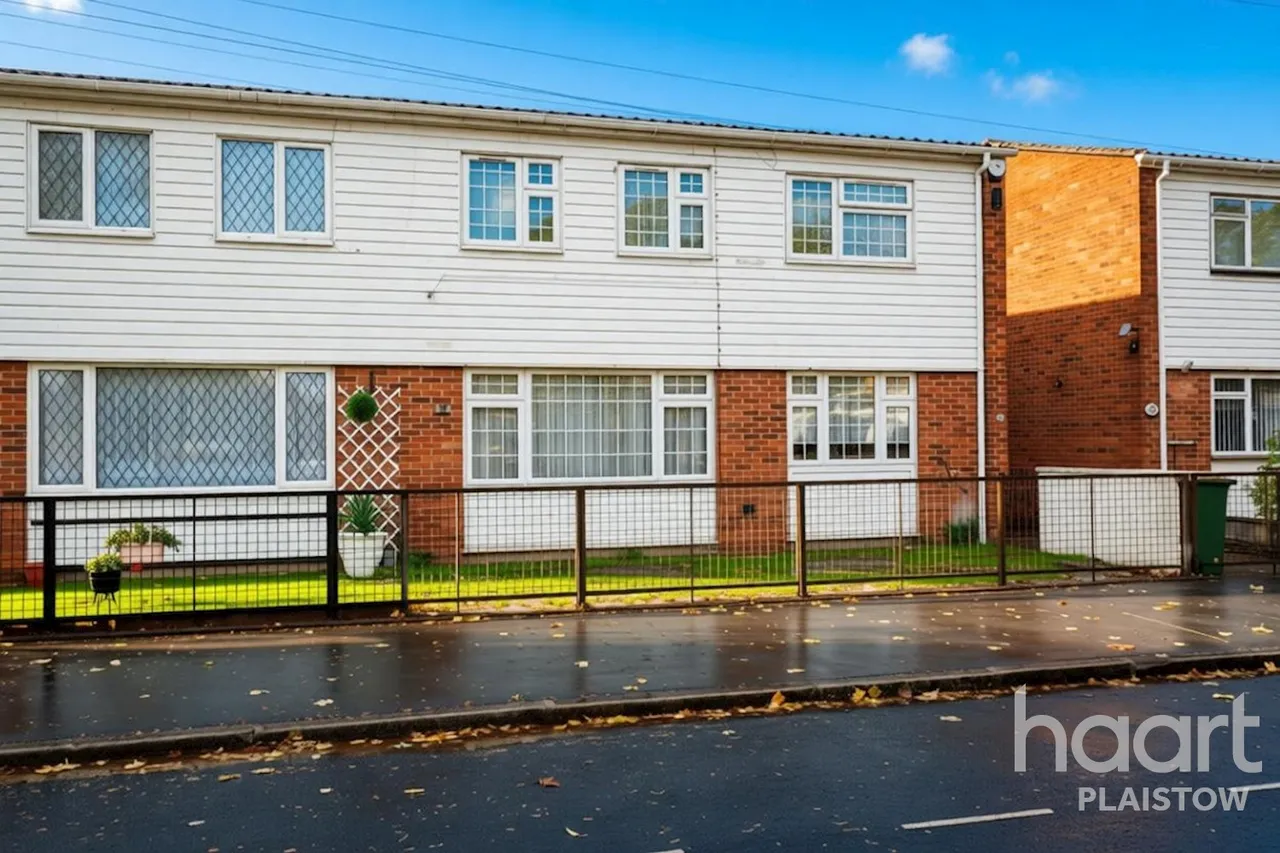 3 bed house for sale, Queens Road West Plaistow, London, E13