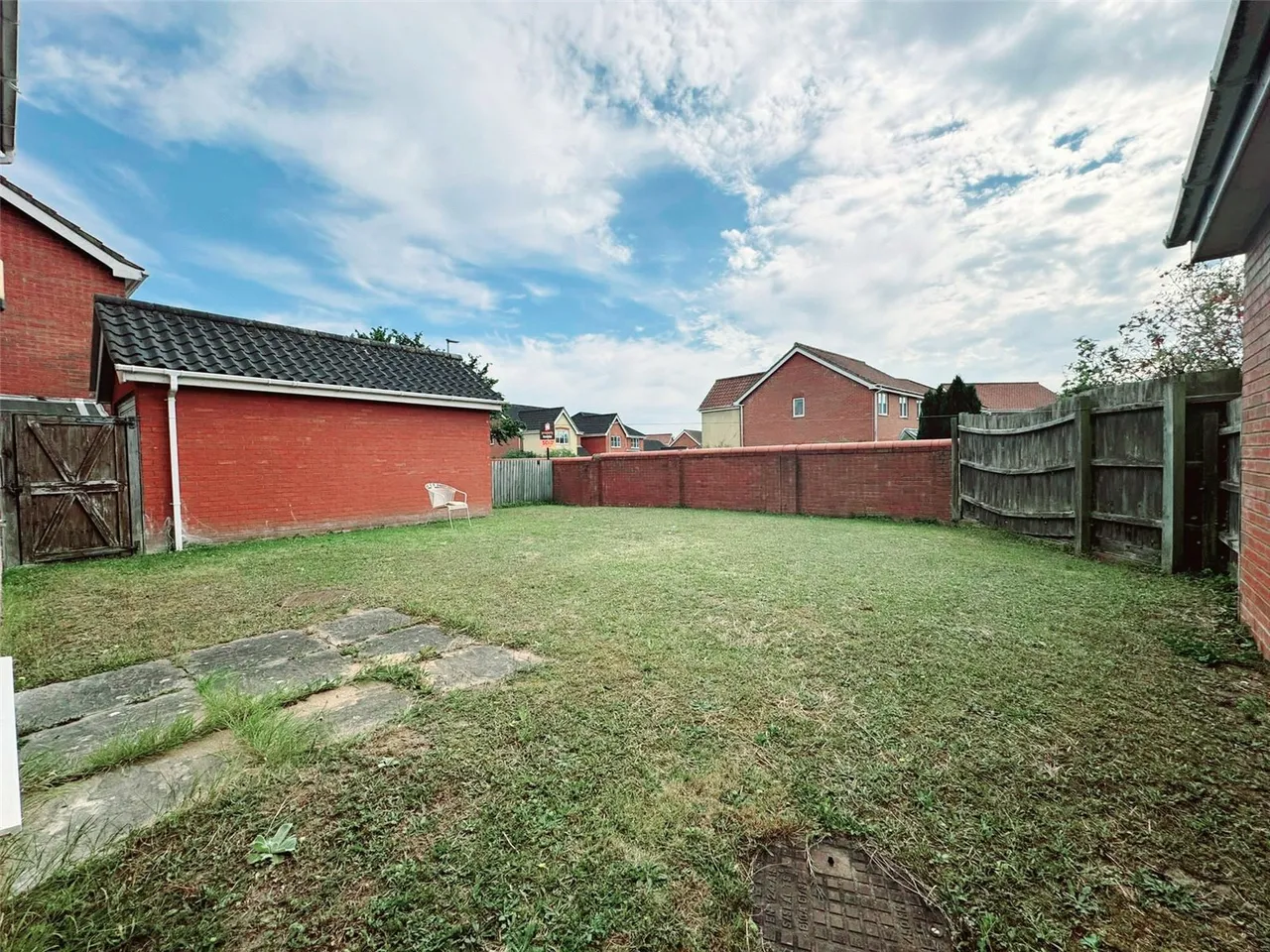 Tizzick Close, Norwich, Norfolk, NR5, photo 17