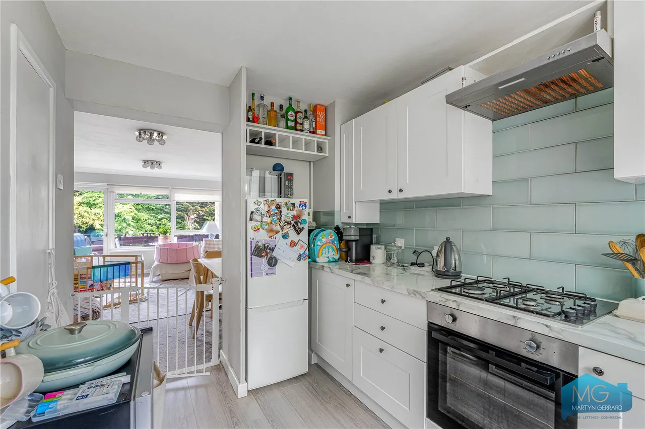 Cedar Drive, East Finchley, N2, photo 8
