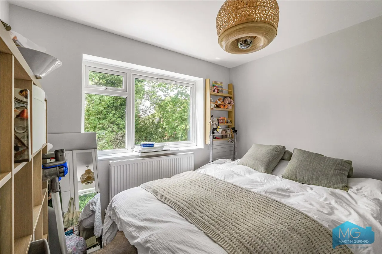 Cedar Drive, East Finchley, N2, photo 4