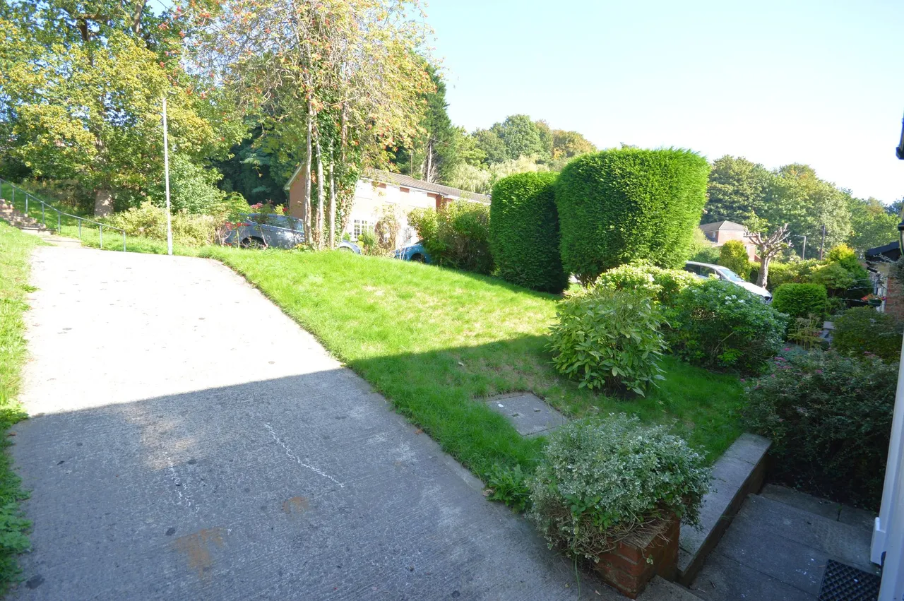 Boddens Hill Road, Stockport, photo 28