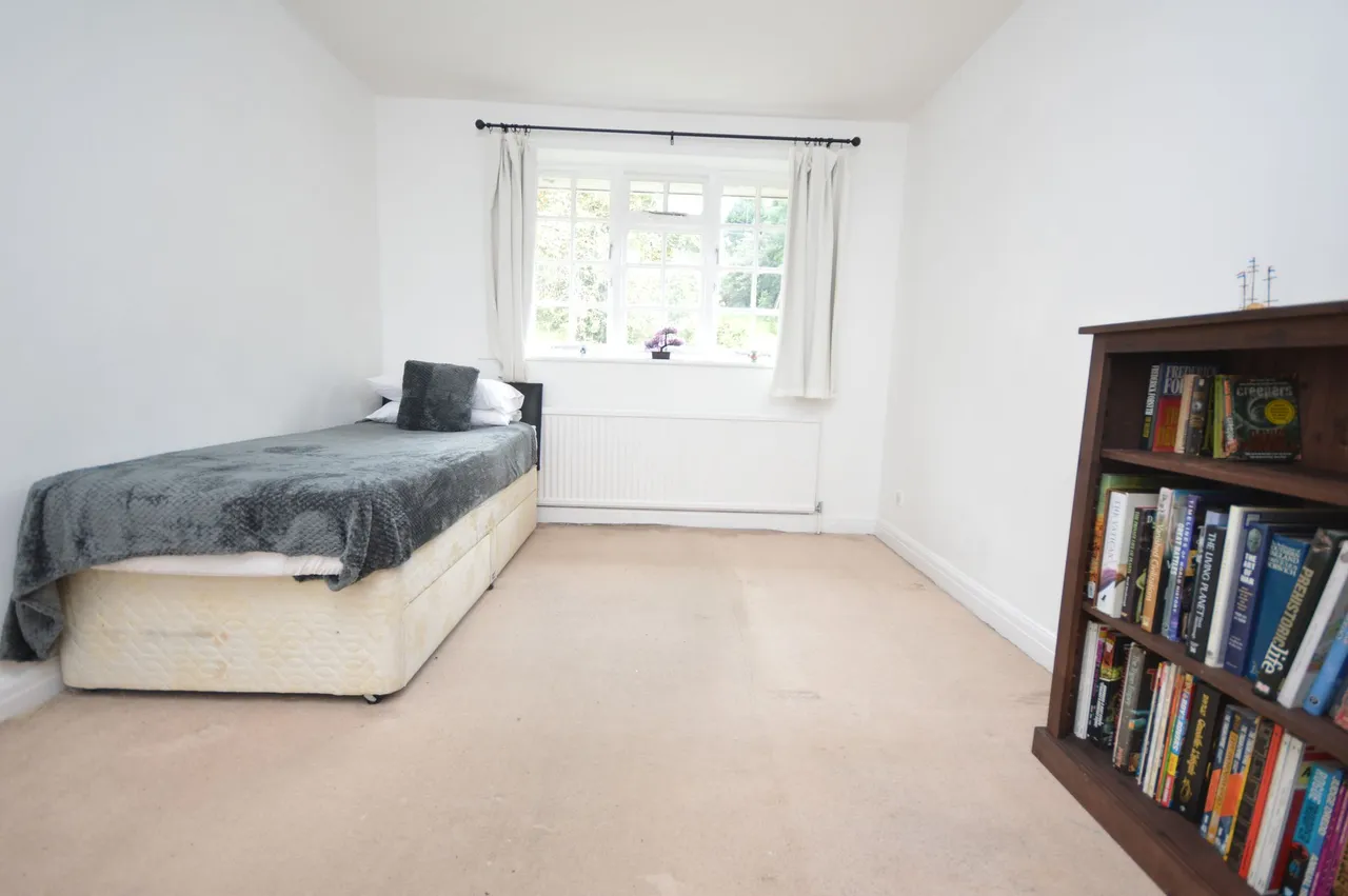 Boddens Hill Road, Stockport, photo 18