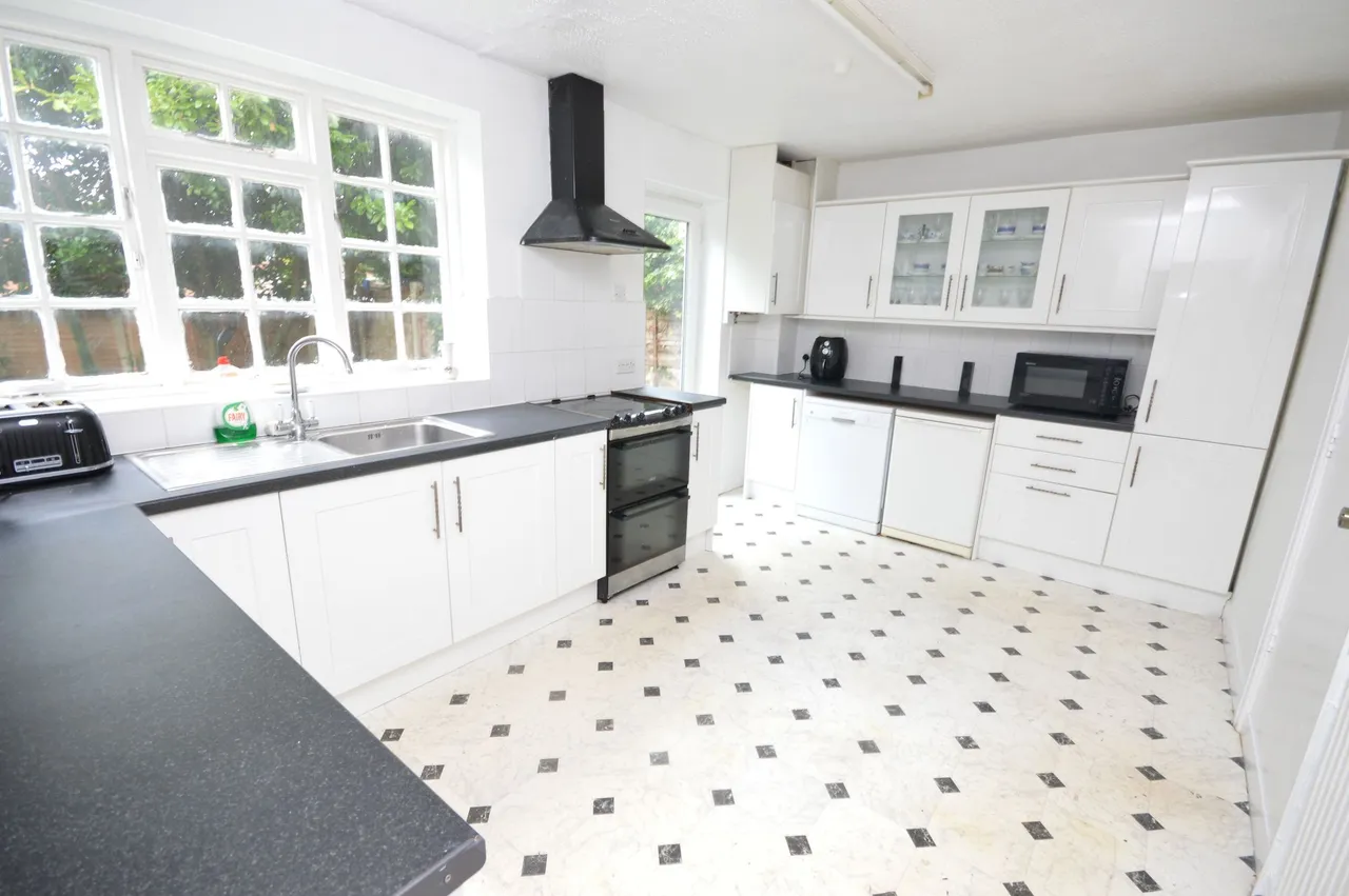 Boddens Hill Road, Stockport, photo 8