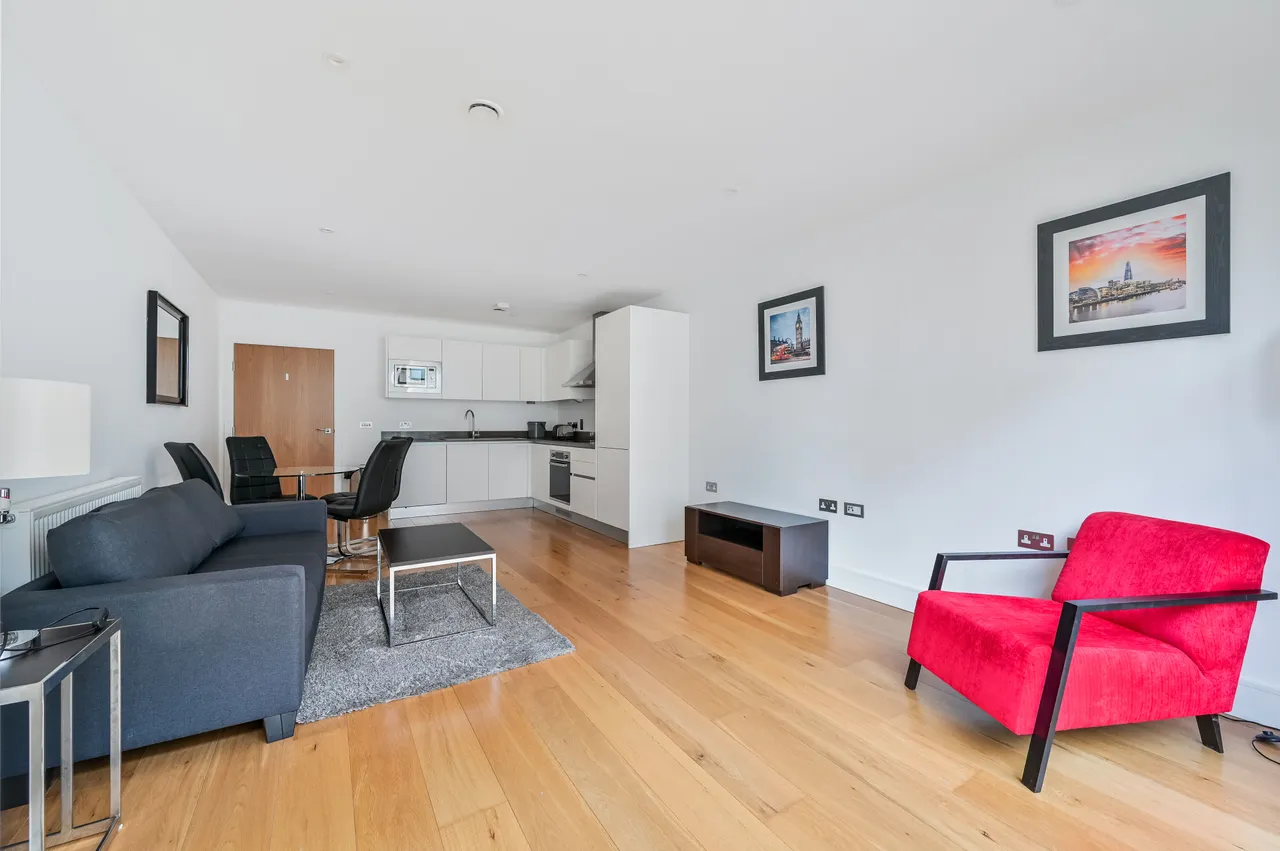 Apartment 19, 3 Grove Place, London, photo 3