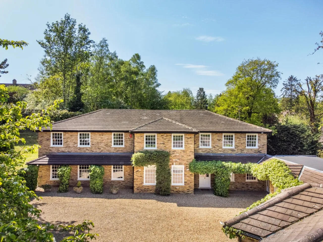 6 bed house for sale — Marsham Lane, Gerrards Cross, Buckinghamshire, SL9 8HA