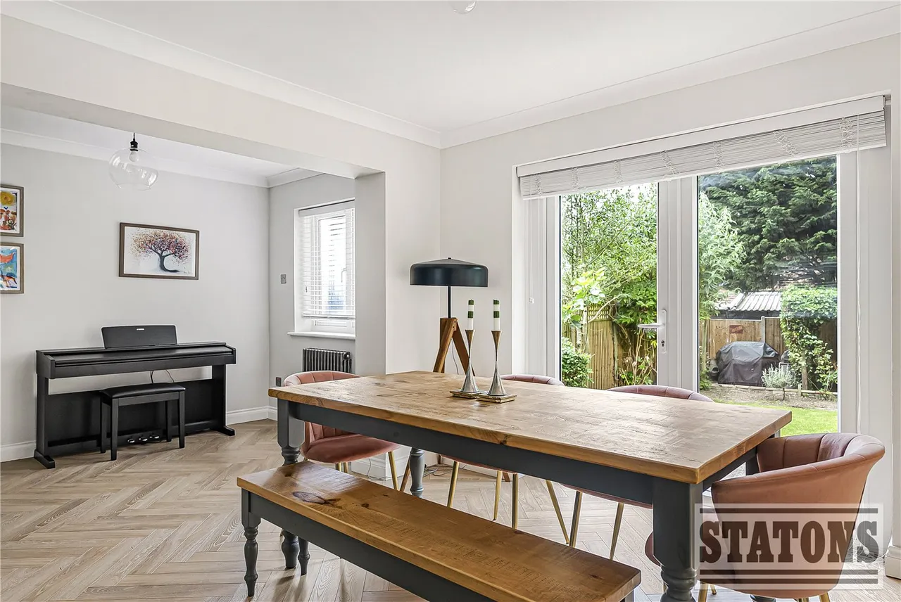 Church Road, Little Heath, Potters Bar, Hertfordshire, EN6 1EY, photo 6