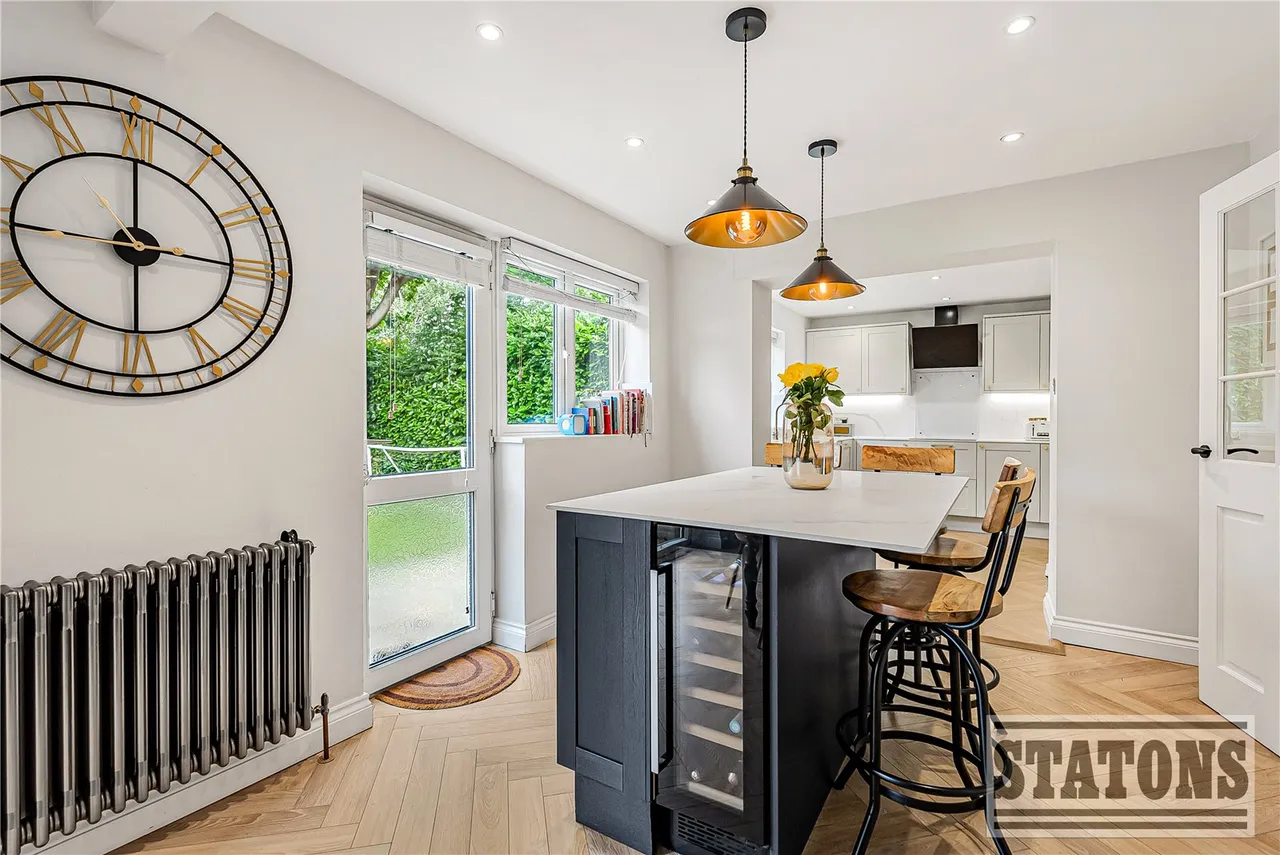 Church Road, Little Heath, Potters Bar, Hertfordshire, EN6 1EY, photo 9