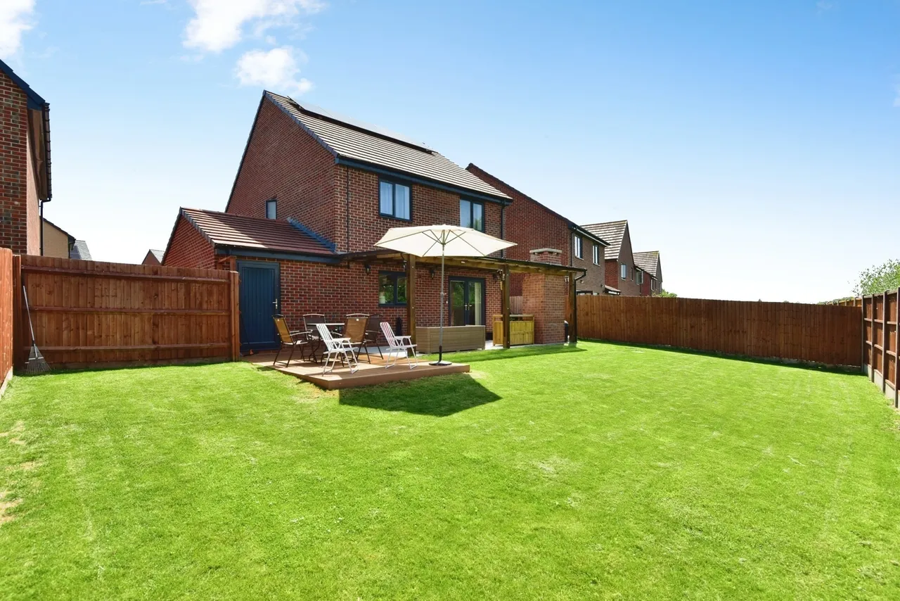 Dartmoor Close, Newcastle, Staffordshire, ST5, photo 22