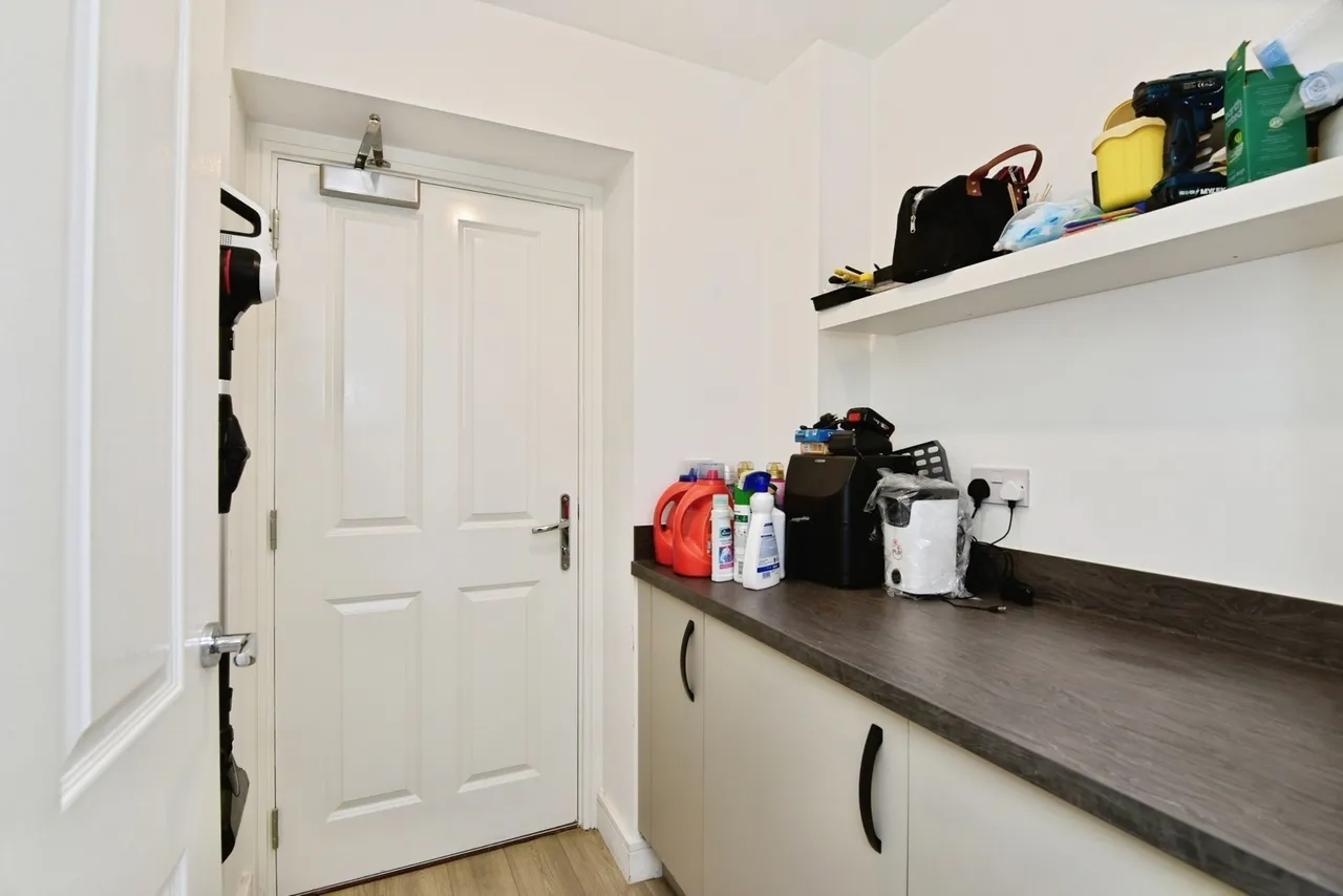 Dartmoor Close, Newcastle, Staffordshire, ST5, photo 9