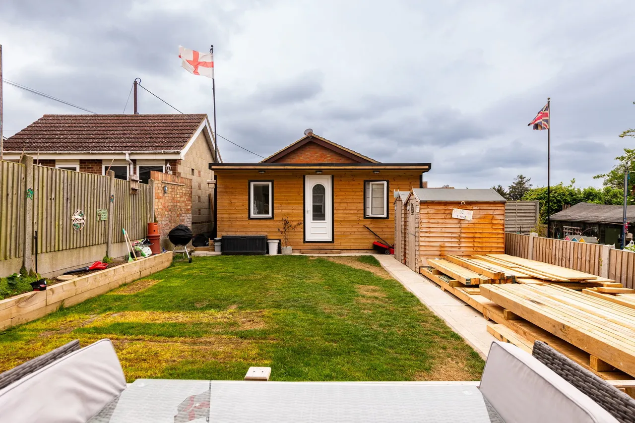 Seaside Avenue, Minster On Sea, ME12, photo 14