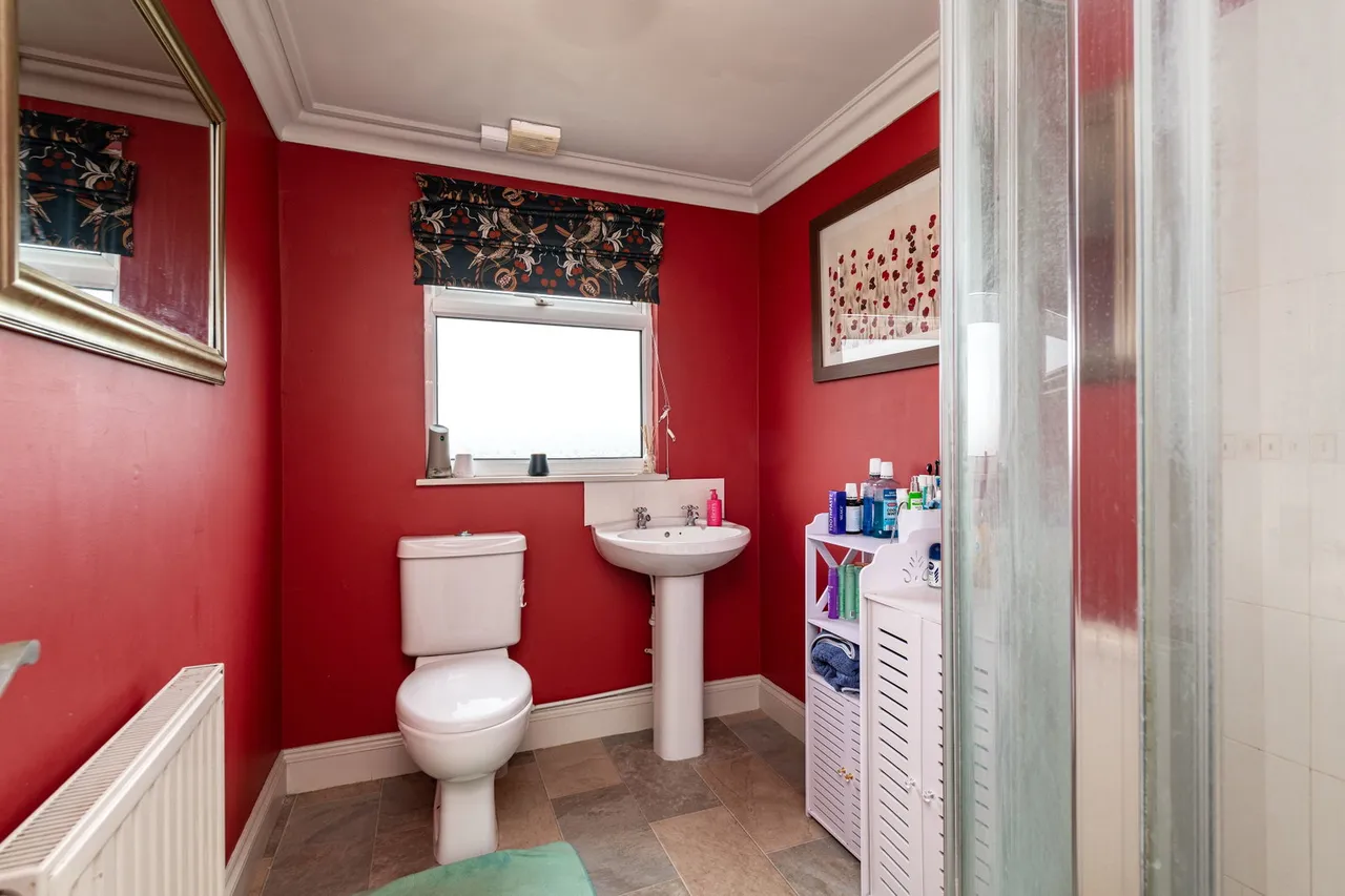 Seaside Avenue, Minster On Sea, ME12, photo 11