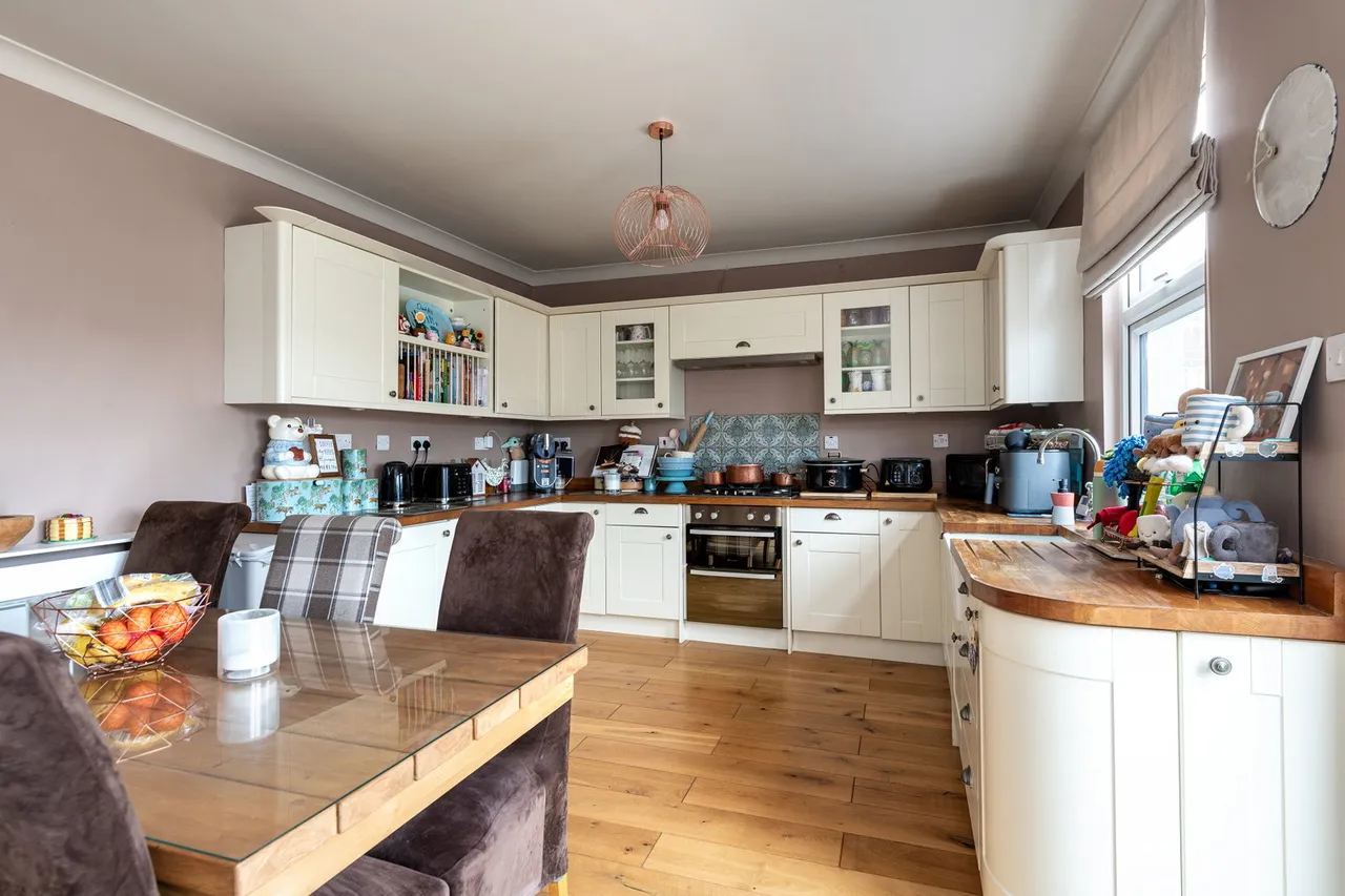 Seaside Avenue, Minster On Sea, ME12, photo 3